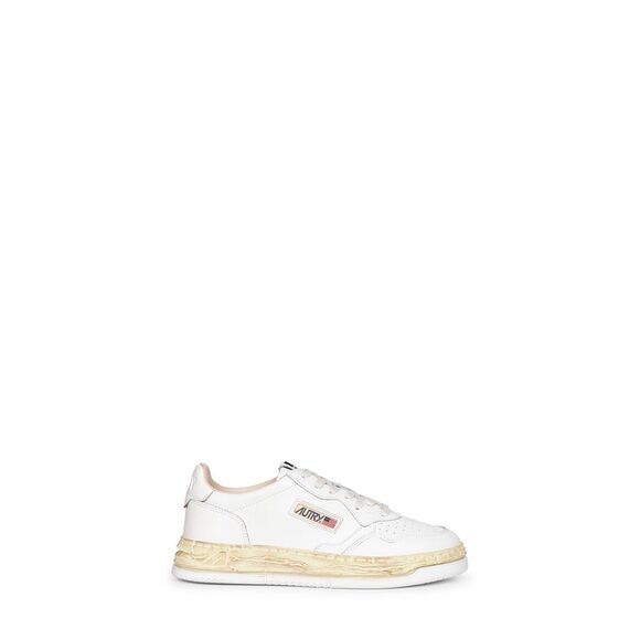 AUTRY CAPSULE Other - Autry Capsule Men White Medalist Low Super Vintage Maison Mihara Sneakers